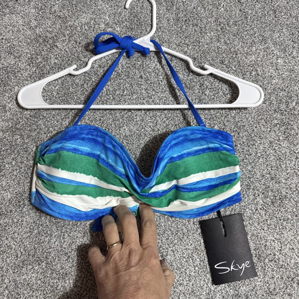 Skye Swim Bikini Top Medium Retro 60s 70s Coastal Chic Boho Beachy Vacation Surf
